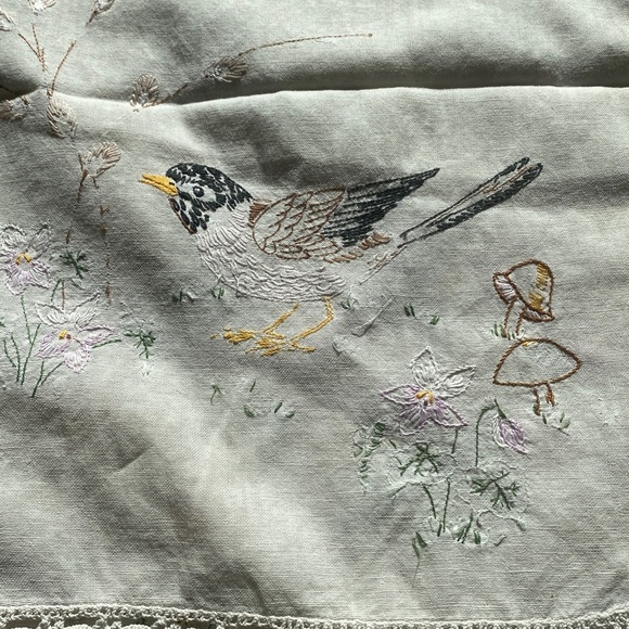 11 Vintage doilies in various shapes and sizes Some have imperfections - Picture 13 of 15